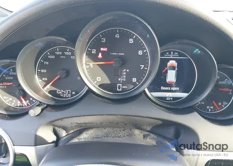 2017 Porsche Cayenne Platinum Edition z USA, uszkodzony, nr VIN WP1AA2A21HKA91128